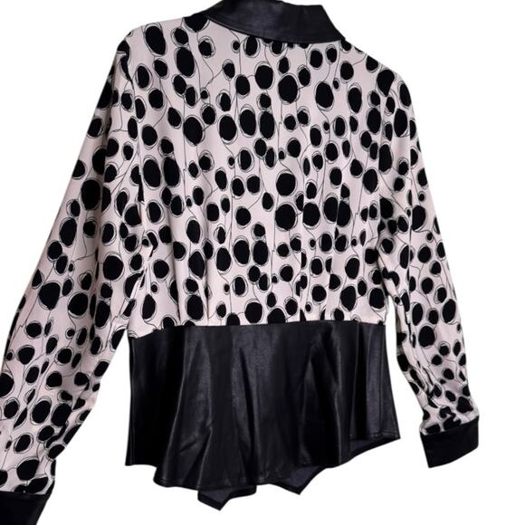Gracia Black and White Animal Print Wrap Faux Leather Womans Top Size Large - Picture 11 of 16